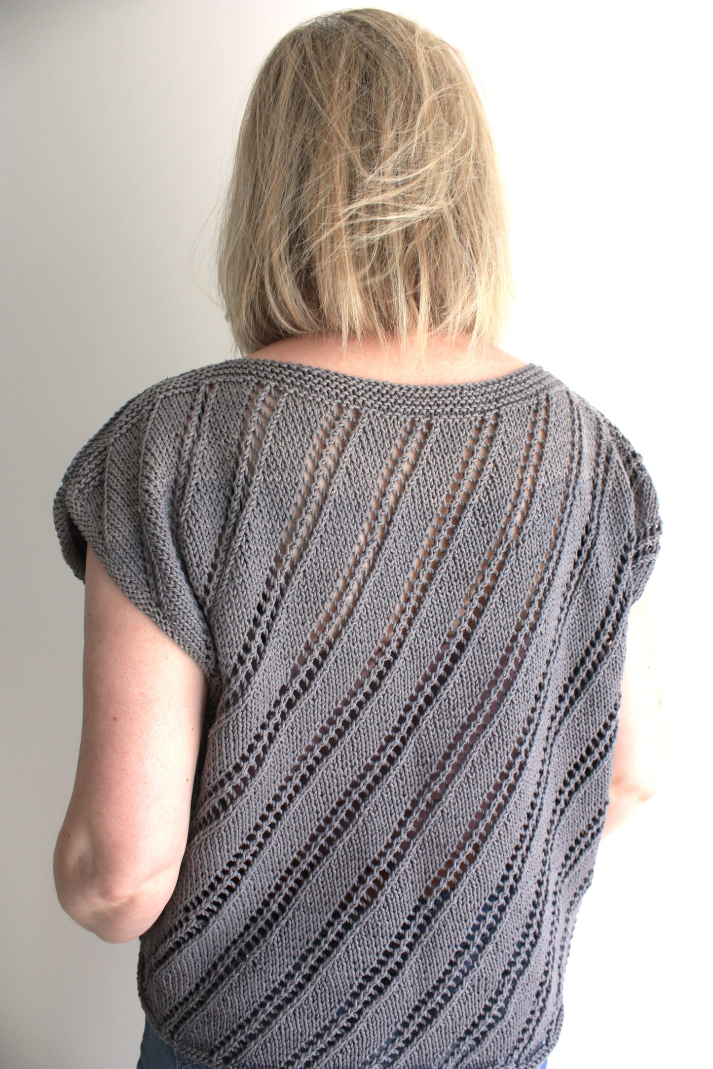 Lepidium Easy Lace Tee Knitting Pattern - King & Eye