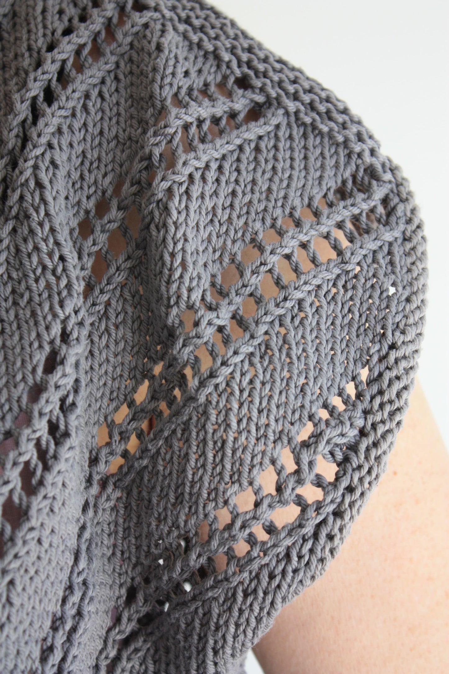 Lepidium Easy Lace Tee Knitting Pattern - King & Eye