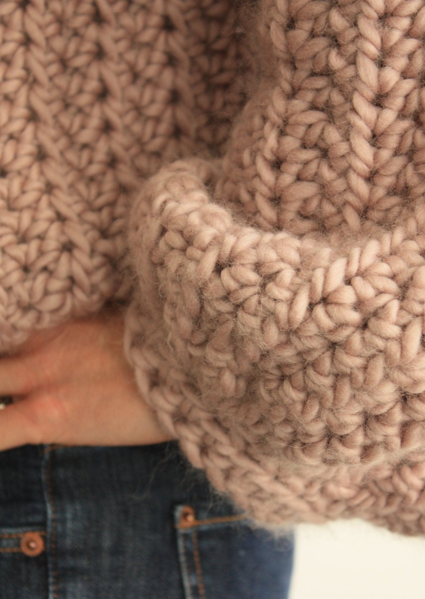 Easy Crochet Pattern - Balloon Sleeve Bomber - King & Eye