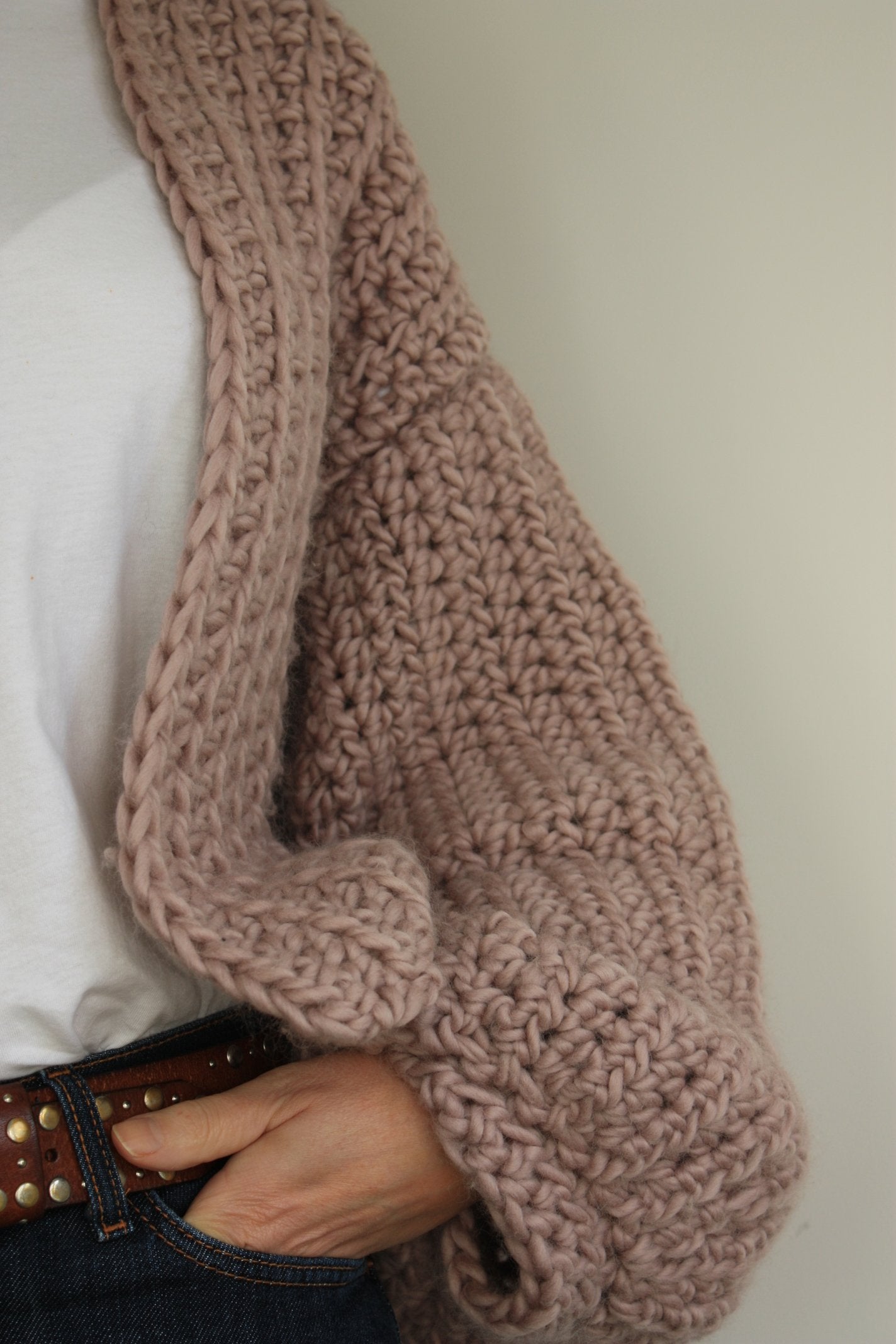 Easy Crochet Pattern - Balloon Sleeve Bomber - King & Eye