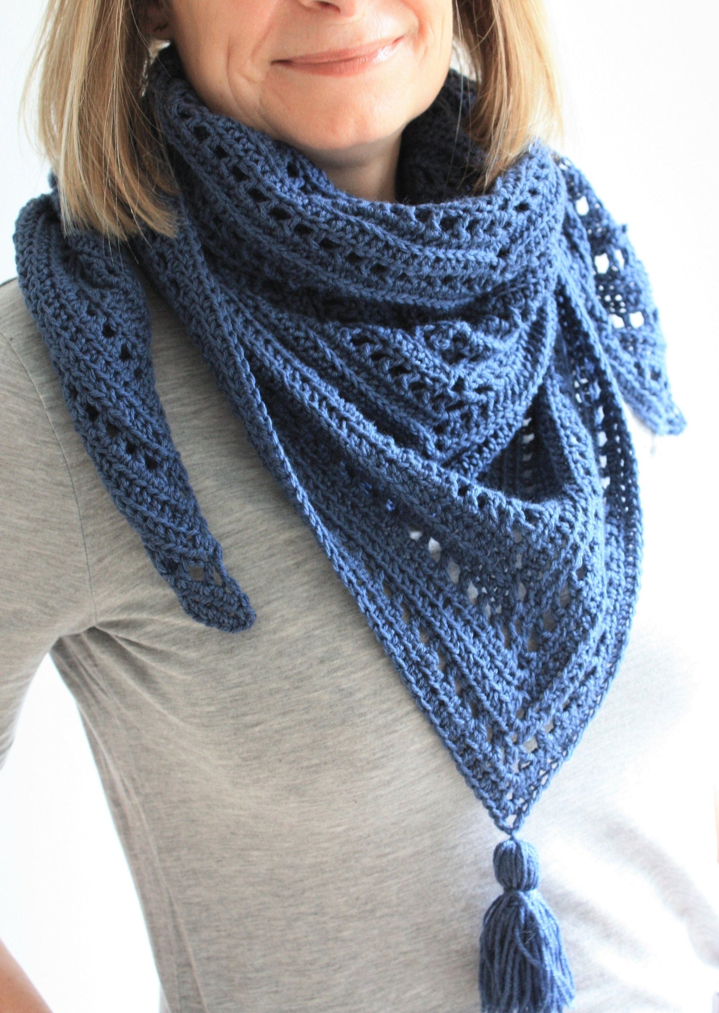 Easy Crochet Pattern - Bracken Ridge Elegant Triangle Scarf - King & Eye