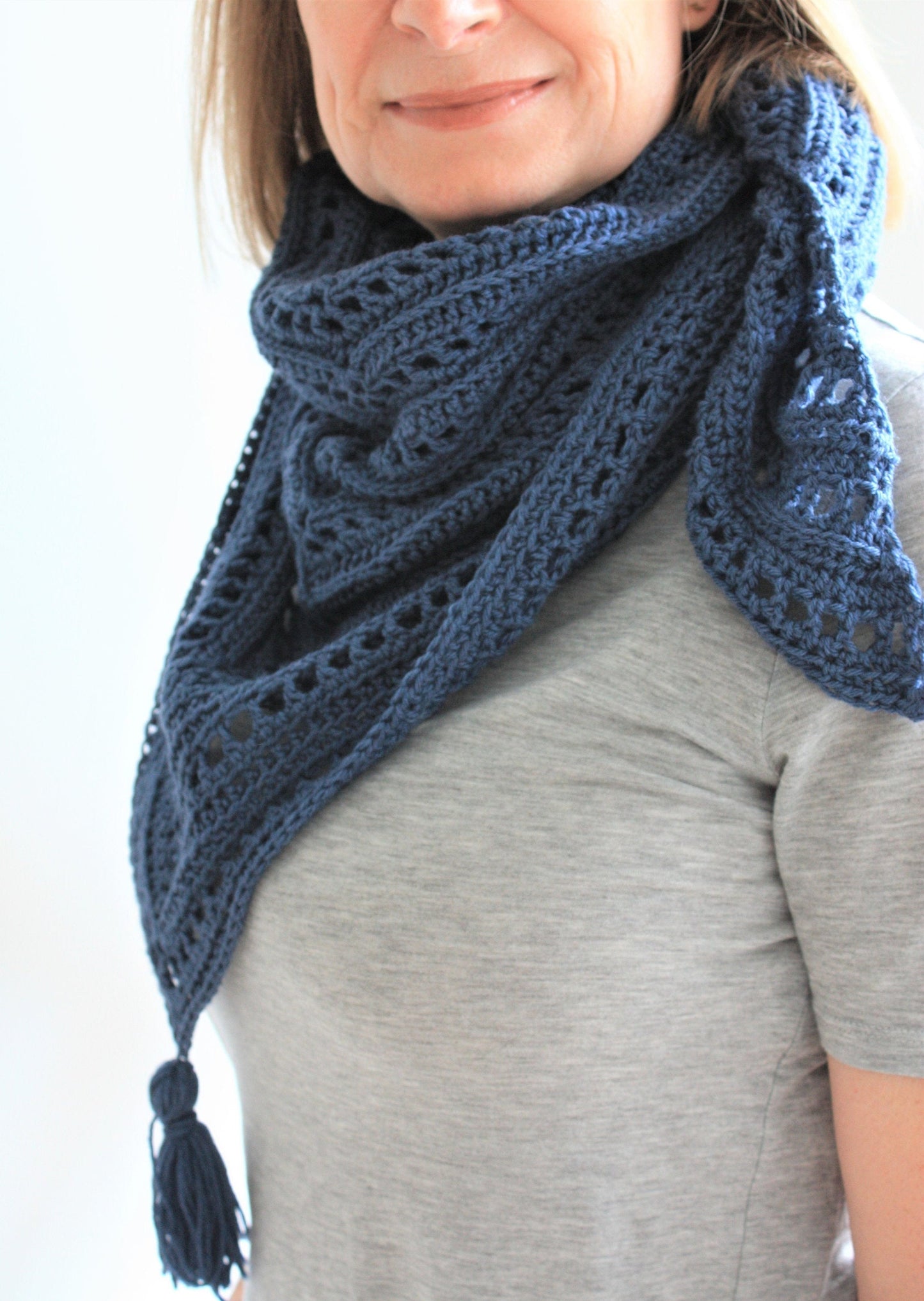 Easy Crochet Pattern - Bracken Ridge Elegant Triangle Scarf - King & Eye