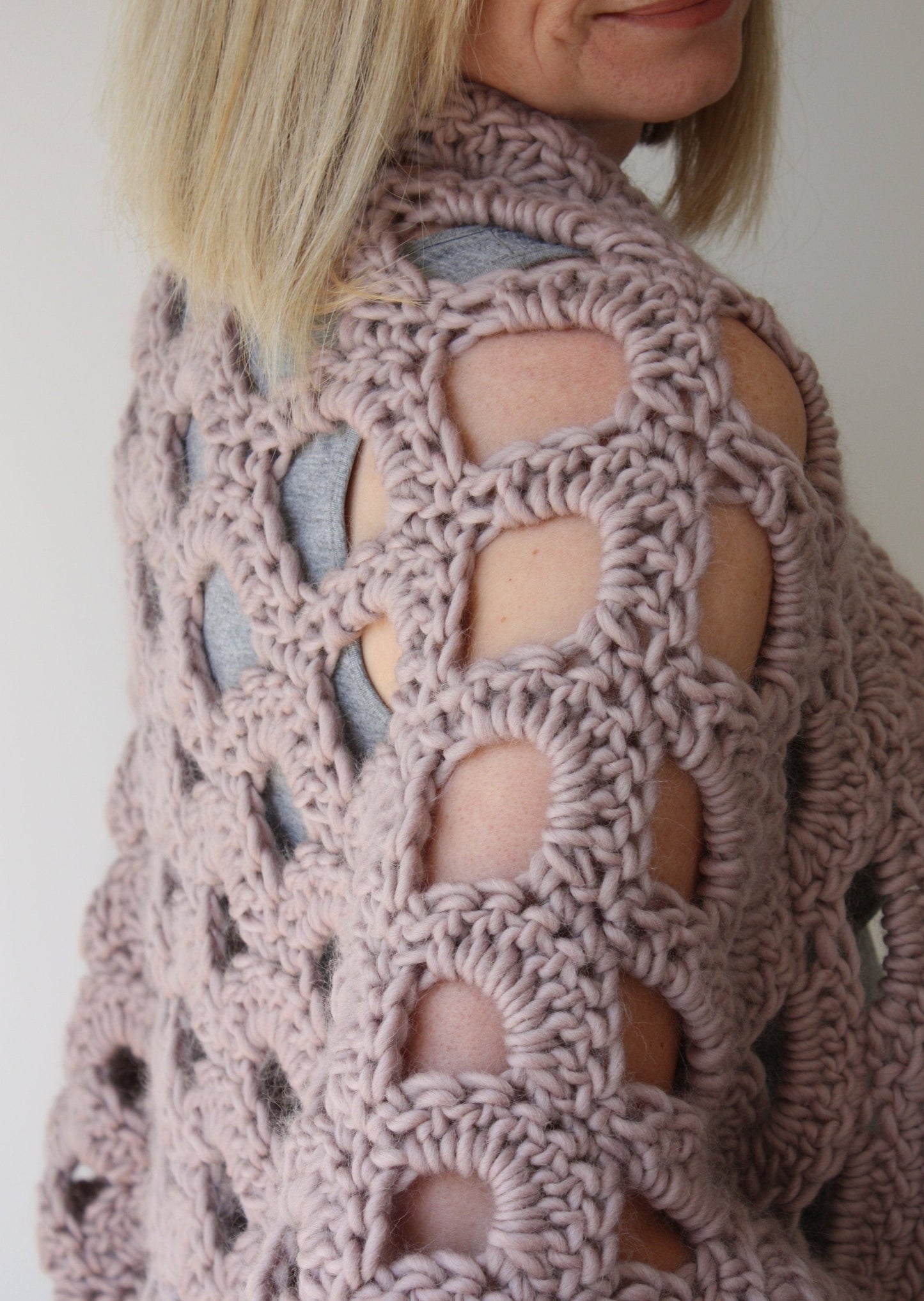 Easy Crochet Pattern - Chasing Rainbows Chunky Shrug Kimono - Acadia Stitch - King & Eye