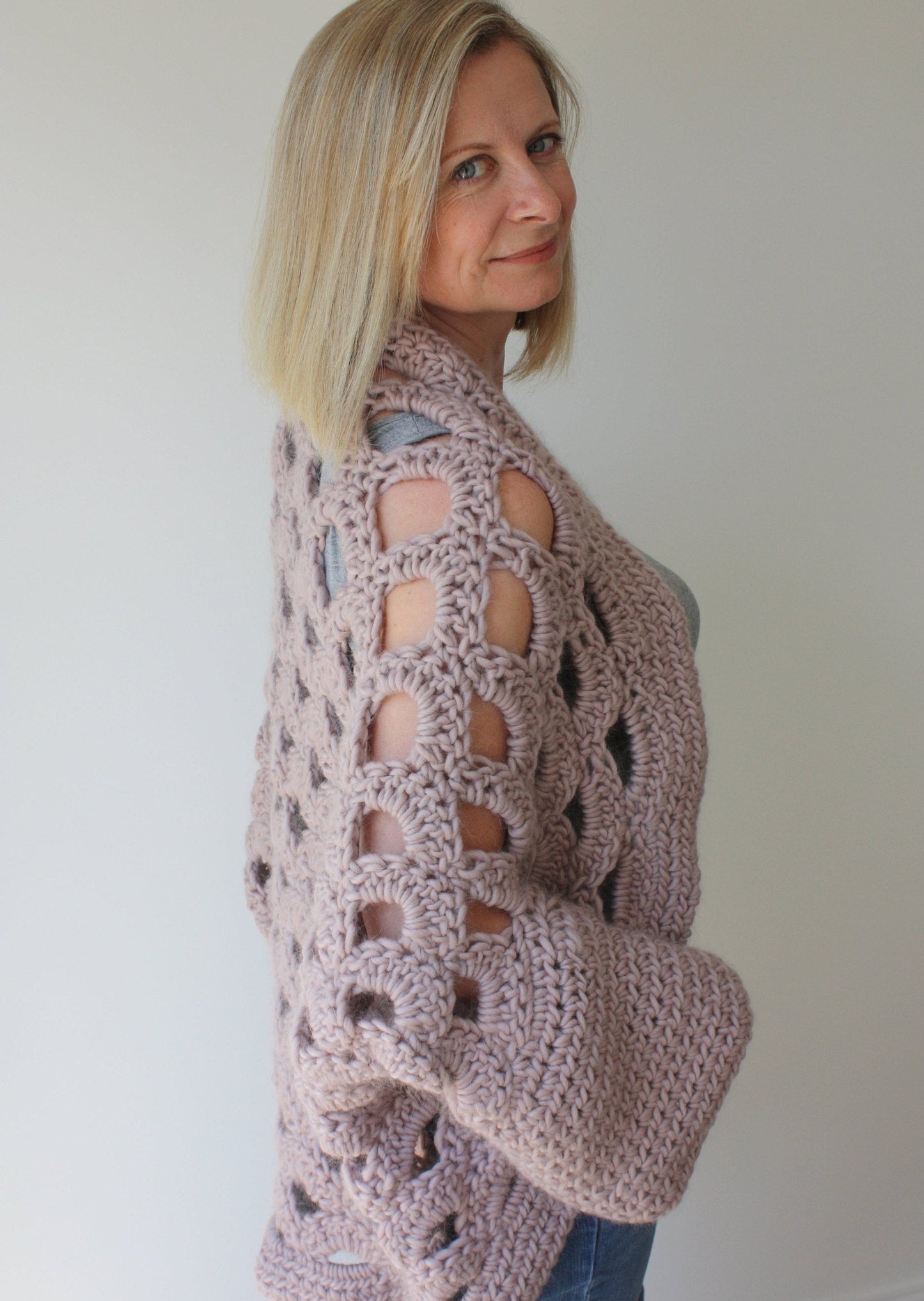 Easy Crochet Pattern - Chasing Rainbows Chunky Shrug Kimono - Acadia Stitch - King & Eye