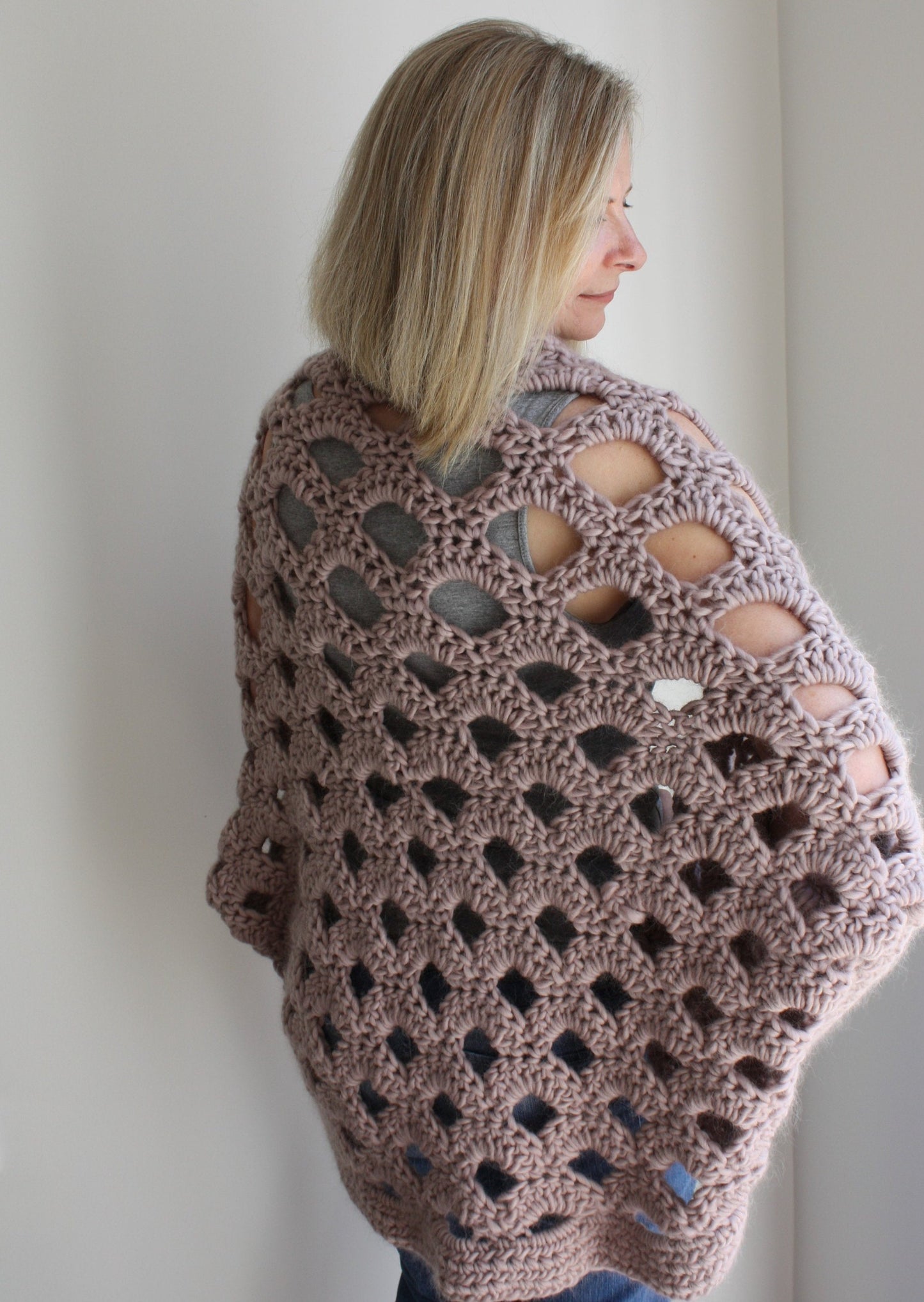 Easy Crochet Pattern - Chasing Rainbows Chunky Shrug Kimono - Acadia Stitch - King & Eye