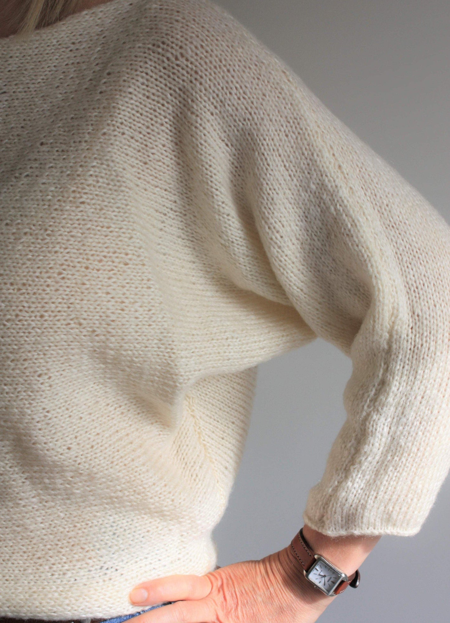 Easy Knitting Pattern - Beginners Batwing Sweater - King & Eye