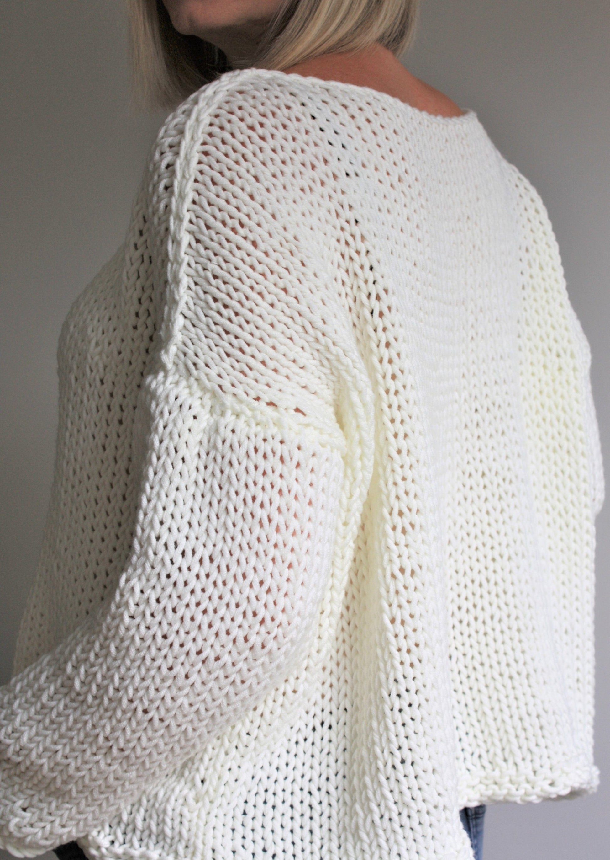 Easy Knitting Pattern - Best Beginners Easy Knit Sweater - King & Eye