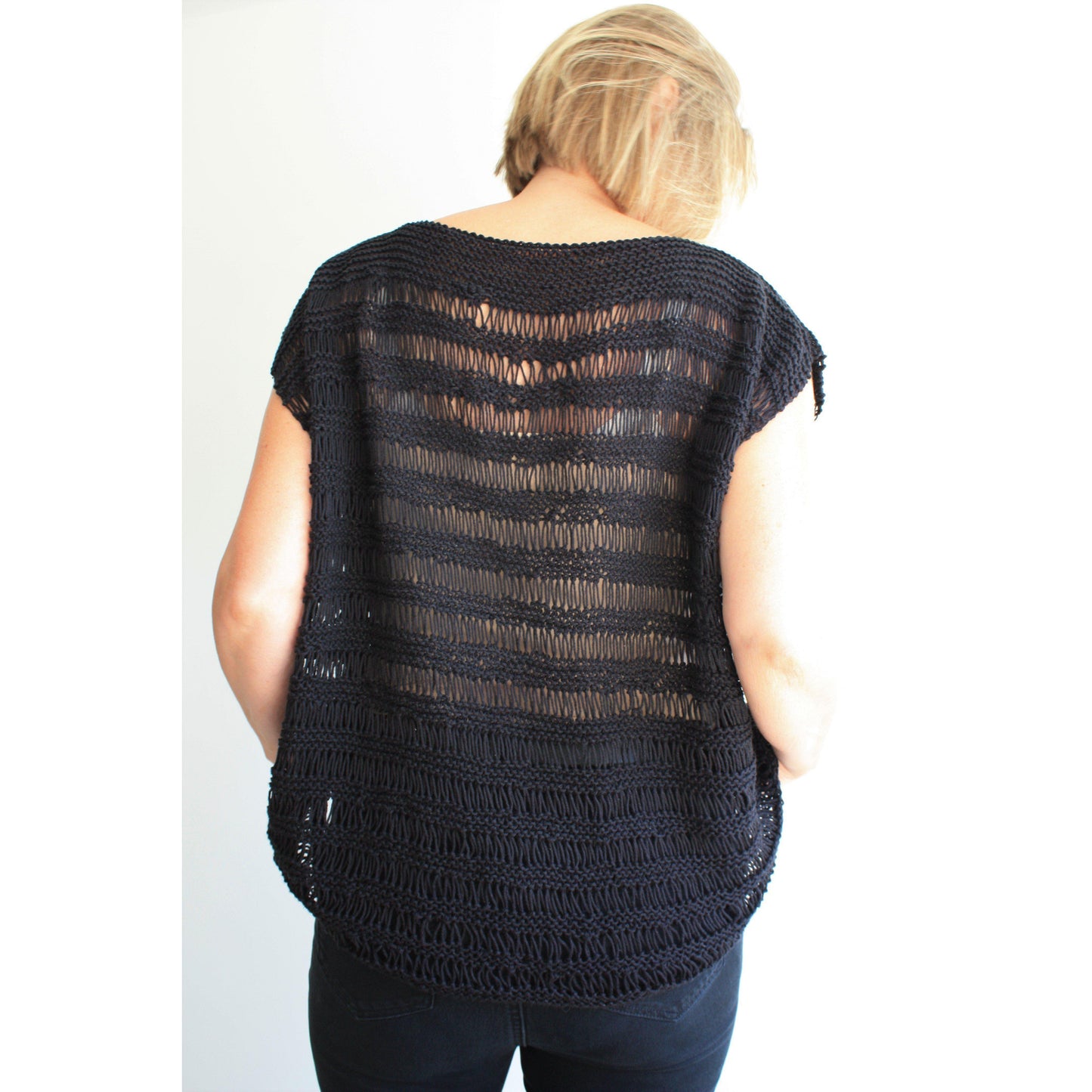 Easy Knitting Pattern - Bon Ares Summer Top - King & Eye