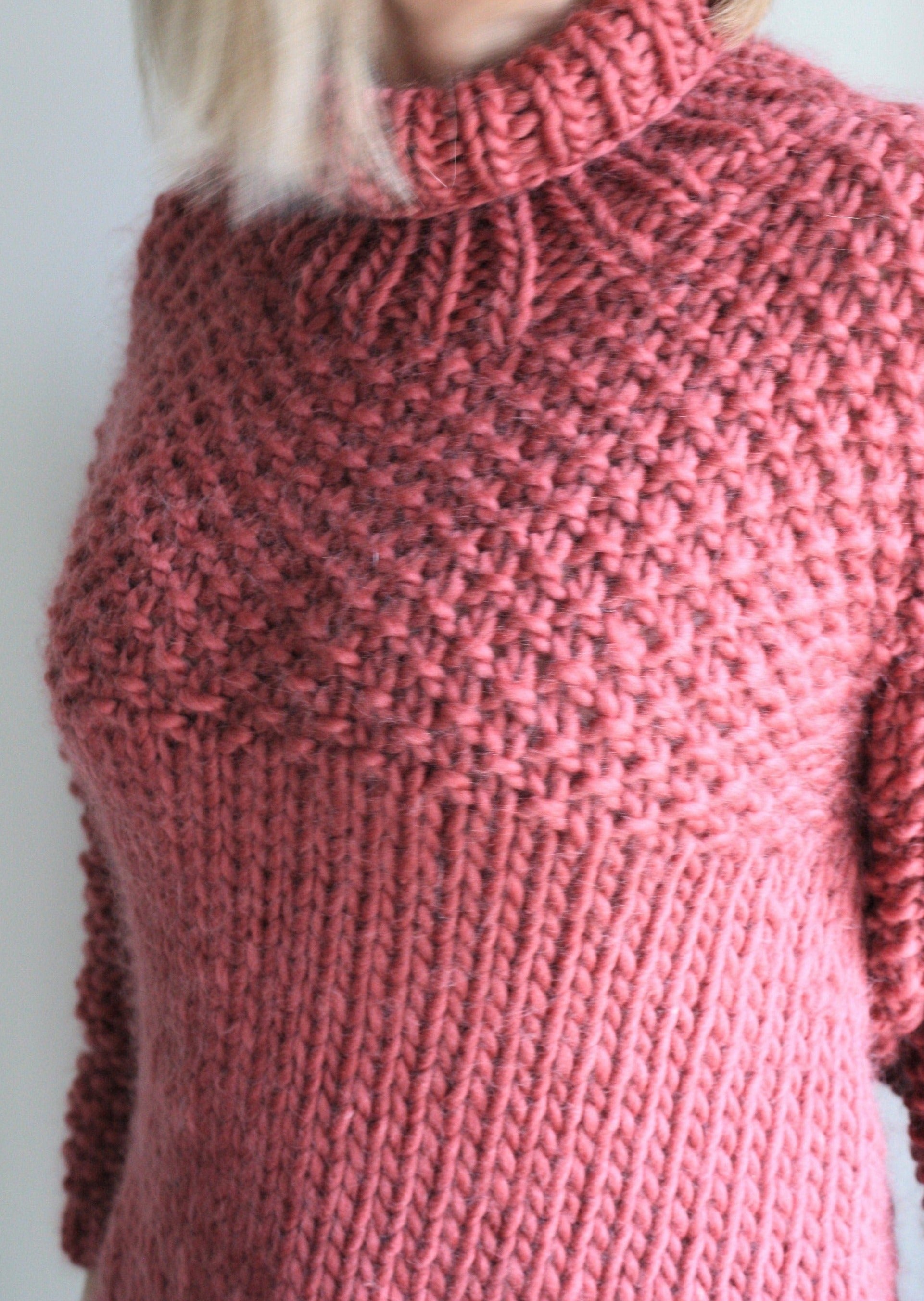 Easy Knitting Pattern - Chunky Knit Sweater | The Weekender - King & Eye