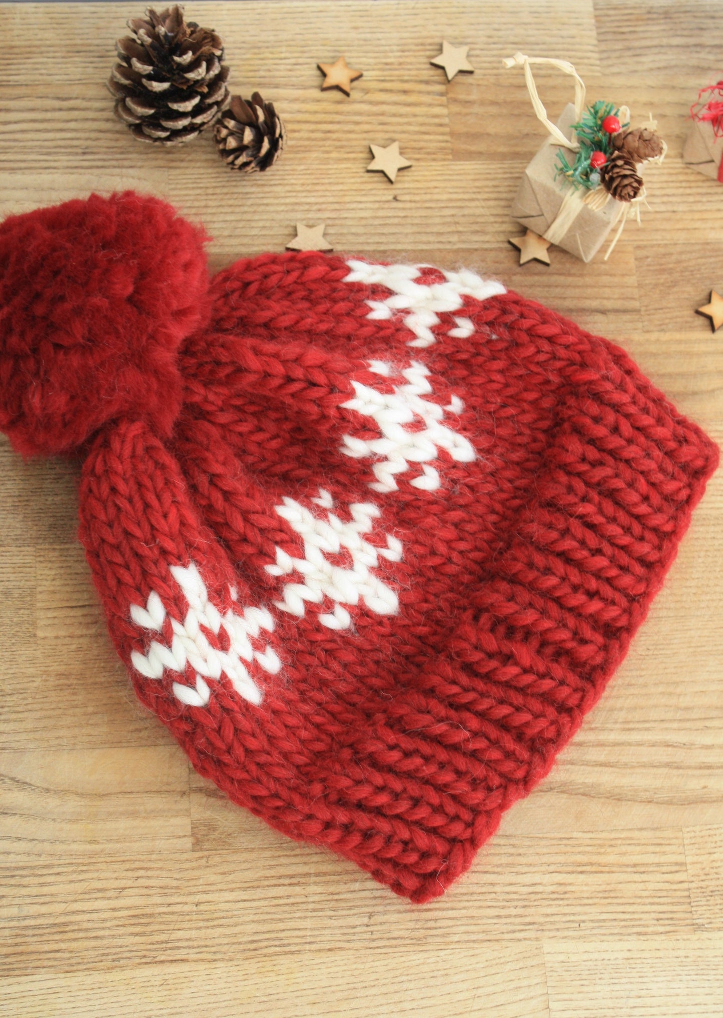 Knitting Pattern - Frostblomst Chunky Colourwork Hat - King & Eye
