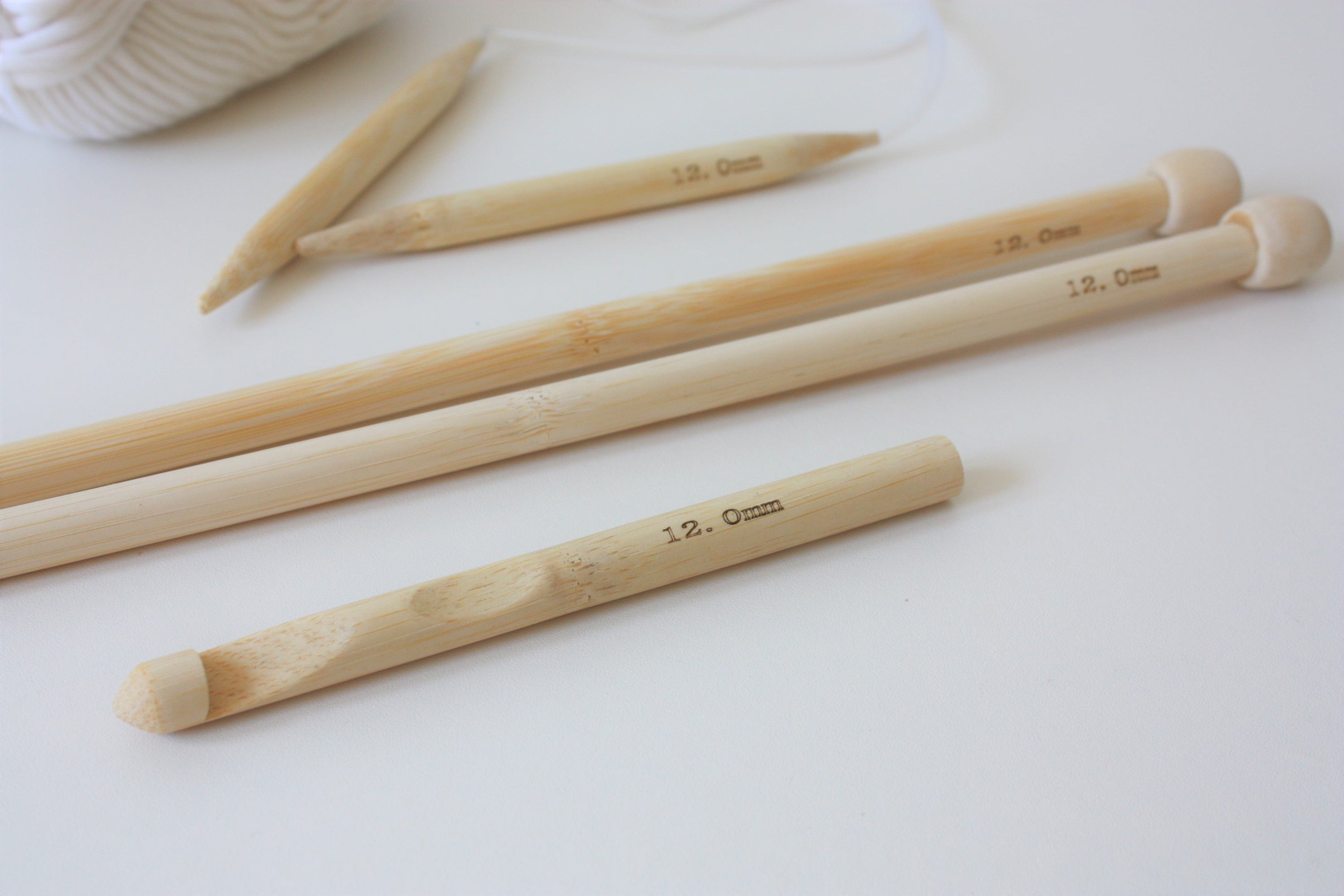 Crochet vs Knitting: Which is Better for Beginners? – King & Eye