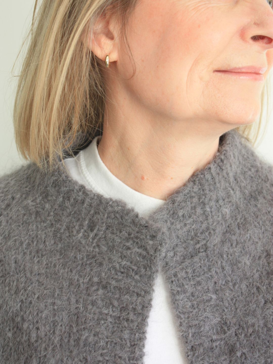 Chunky Raglan Cardigan Knitting Pattern - Skyja Cardigan - King & Eye