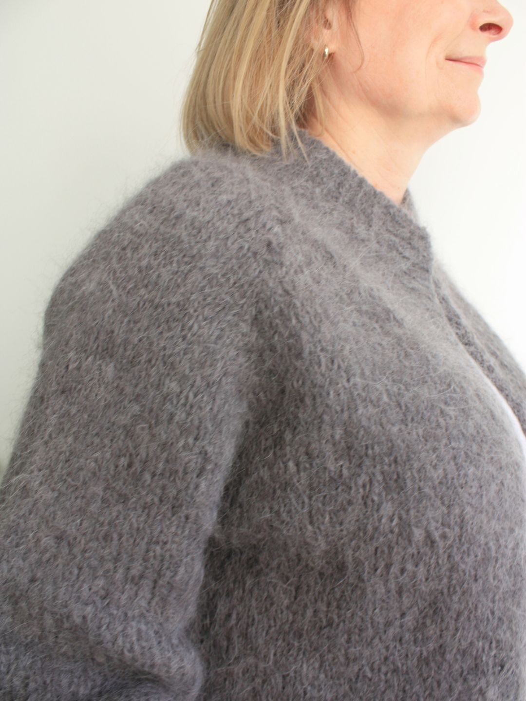Chunky Raglan Cardigan Knitting Pattern - Skyja Cardigan - King & Eye