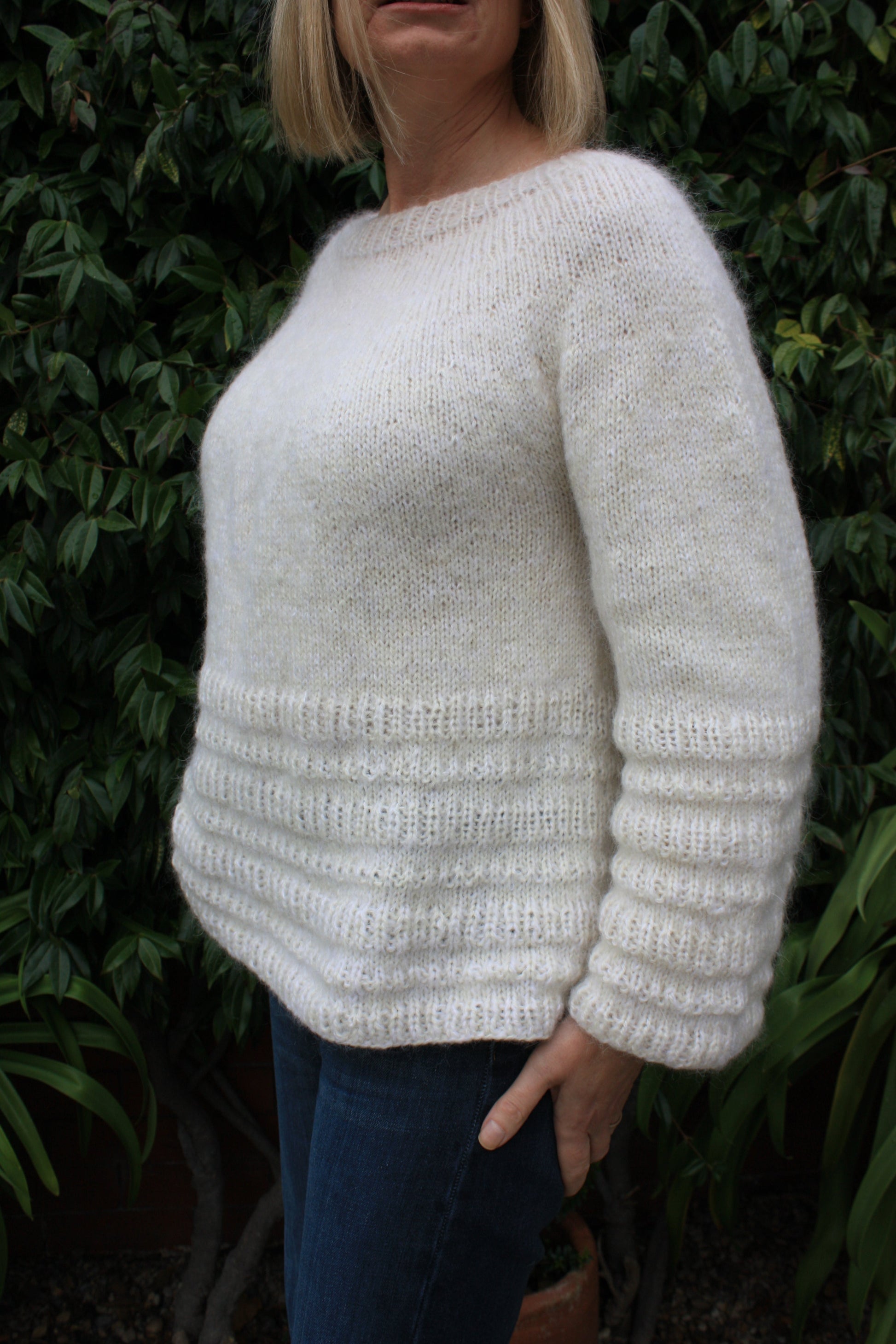 Skaftafell Sweater - Easy seamless top down sweater knitting pattern - King & Eye