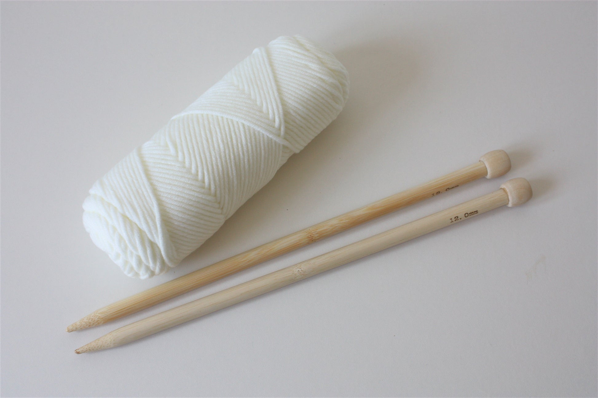 12 Wooden Single Point Knitting Needles