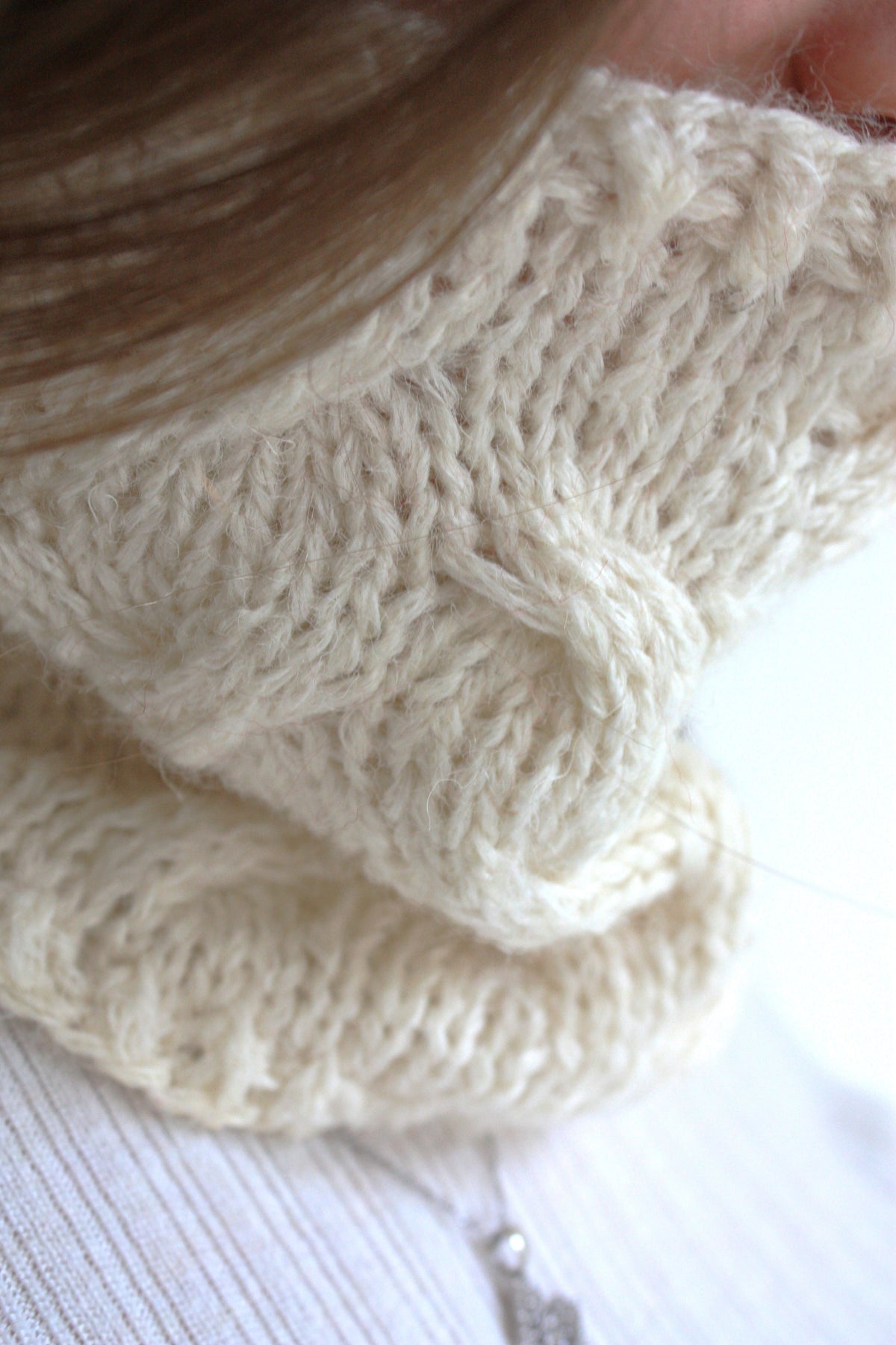 Sastrugi Cable Cowl Knitting Pattern - Easy Beginner-Friendly Cable Co ...