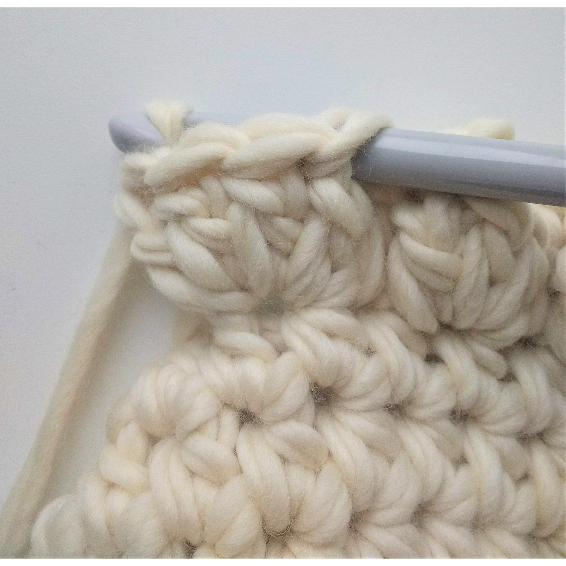 Easy Crochet Pattern - Chunky Bobble Infinity Scarf (Easy For Beginners) - King & Eye