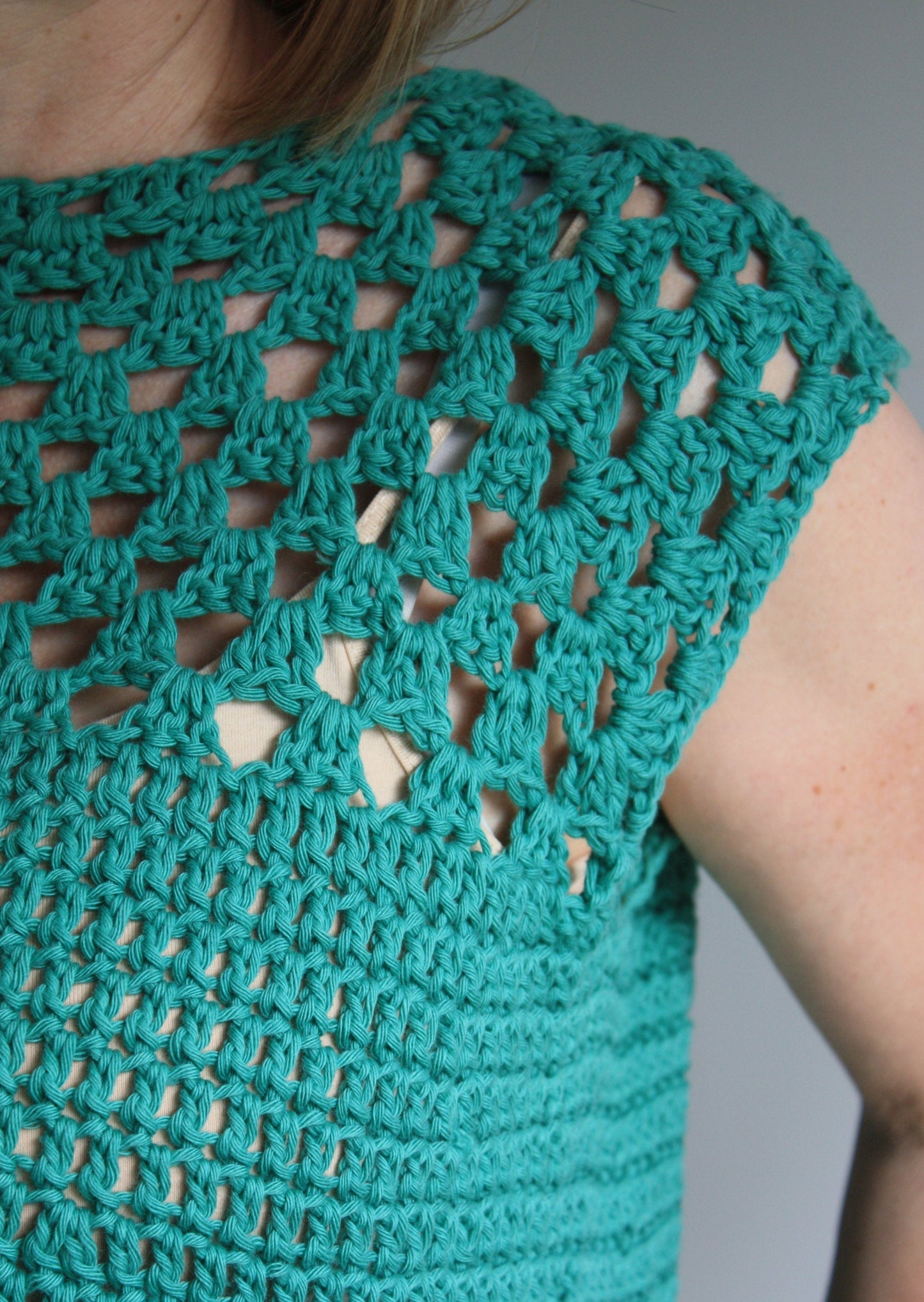 Easy Crochet Pattern - Easy Granny Square Sleeveless Tunic | Simply Squares Top - King & Eye