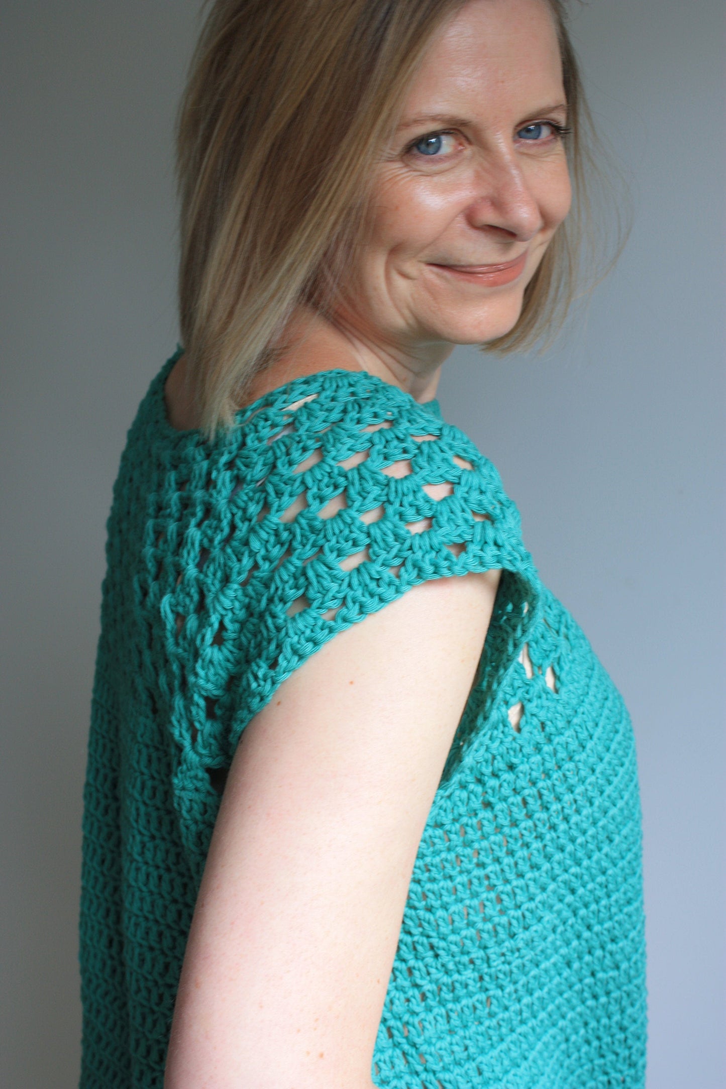 Easy Crochet Pattern - Easy Granny Square Sleeveless Tunic | Simply Squares Top - King & Eye