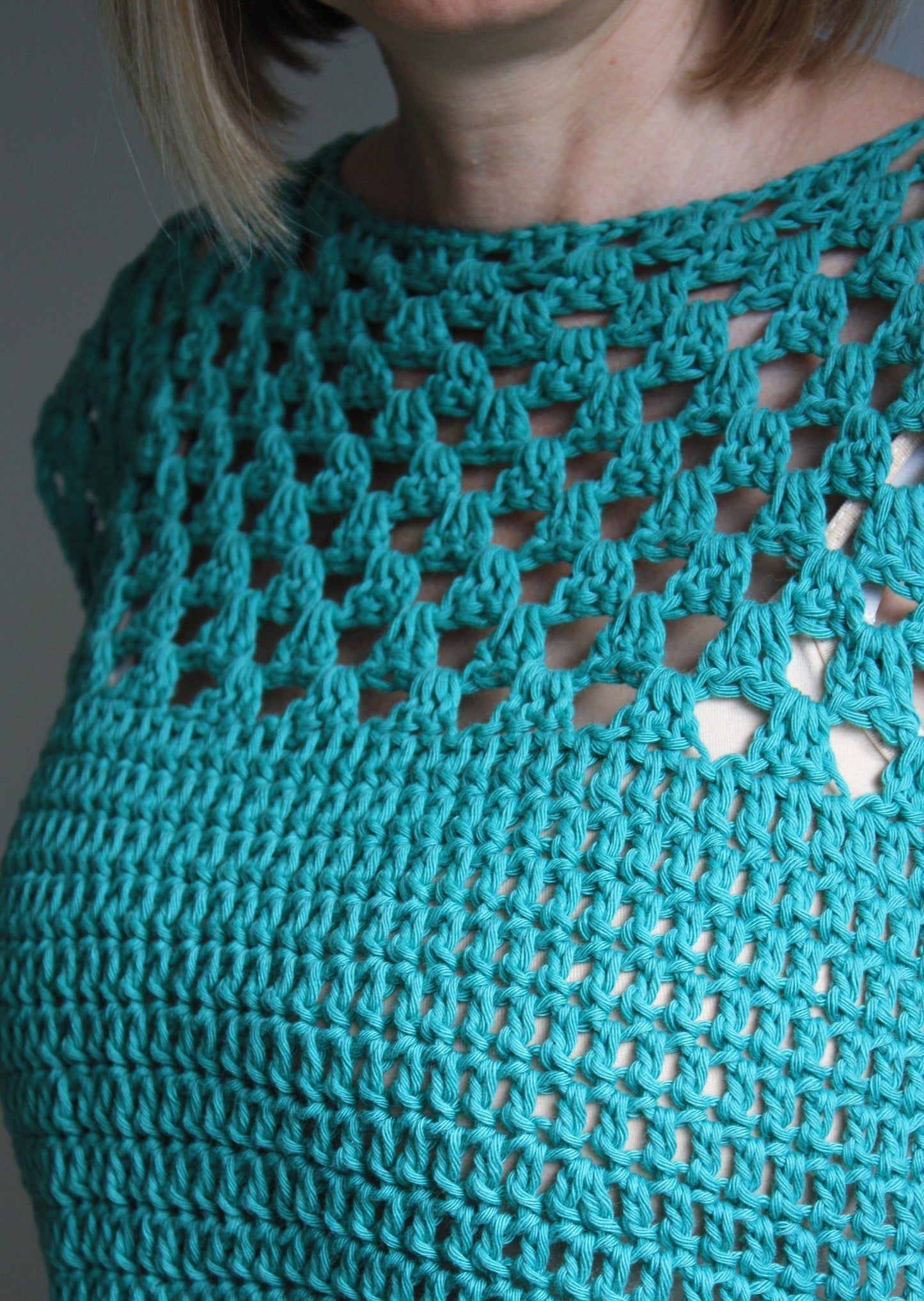 Easy Crochet Pattern - Easy Granny Square Sleeveless Tunic | Simply Squares Top - King & Eye