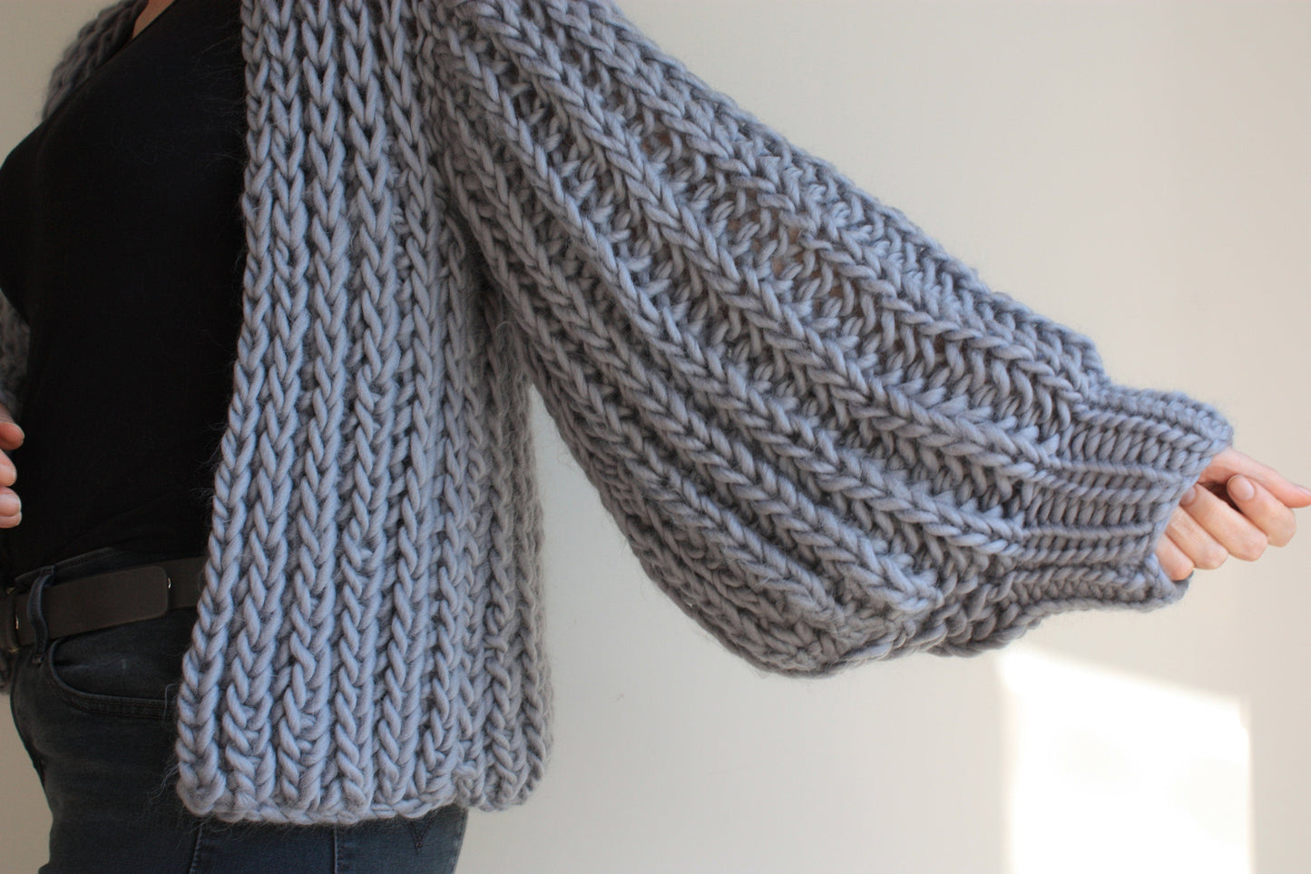Easy Knitting Pattern - Oversized Chunky Knit Cardigan