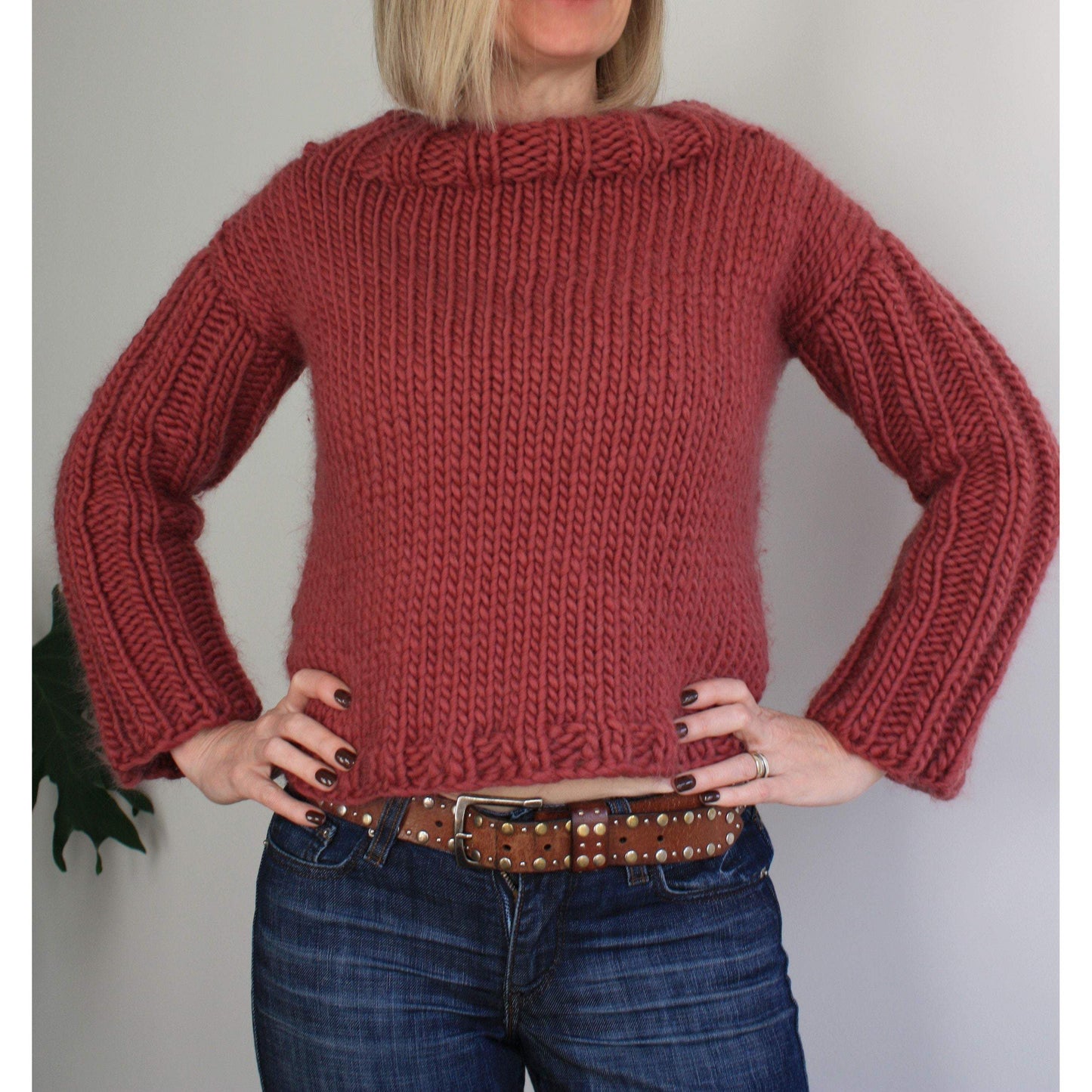 Easy Knitting Pattern - Railway Sleeve Cropped Sweater - King & Eye