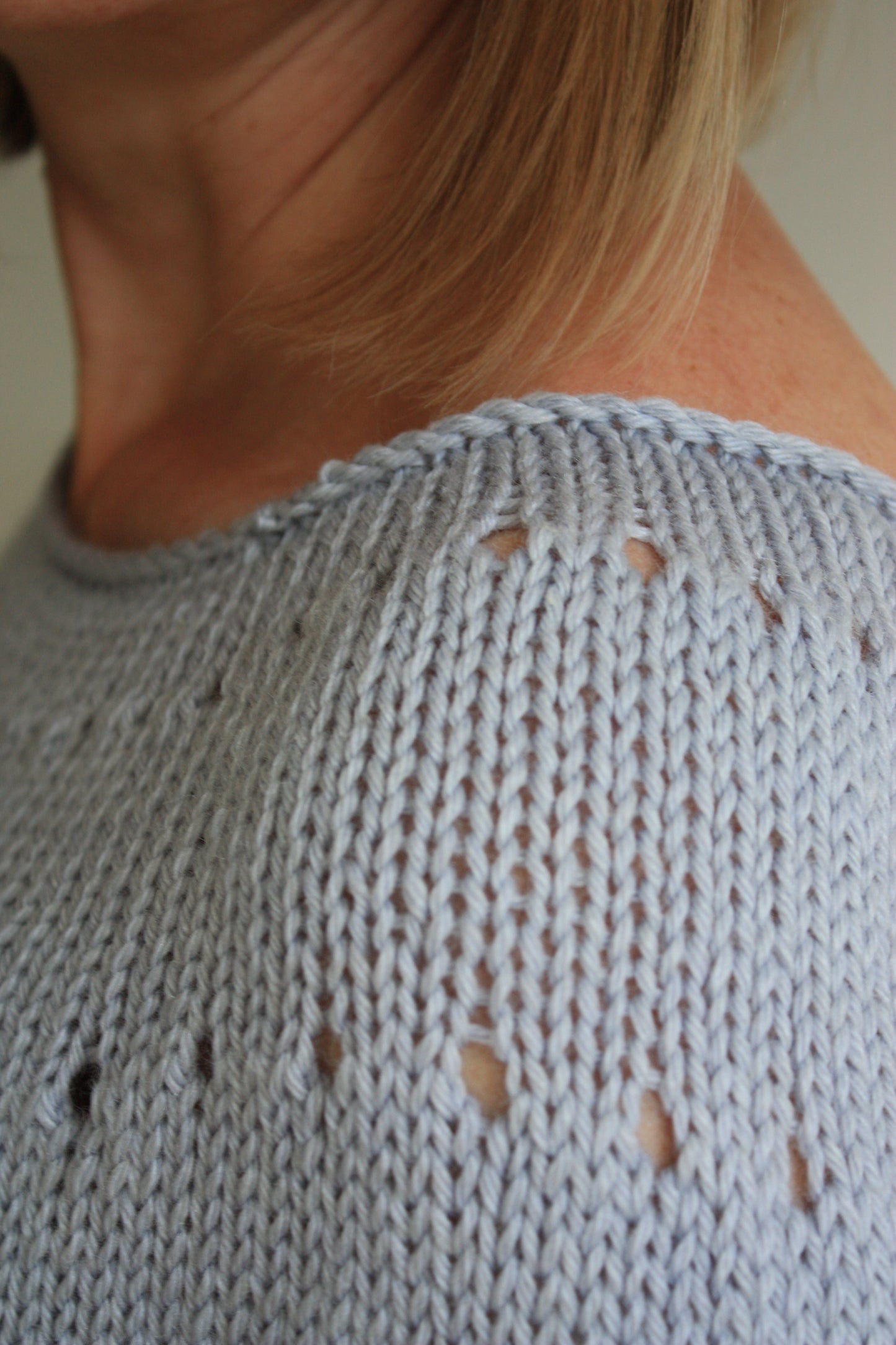 Easy Sweater Knitting Pattern - La Monnaie Blouse - King & Eye