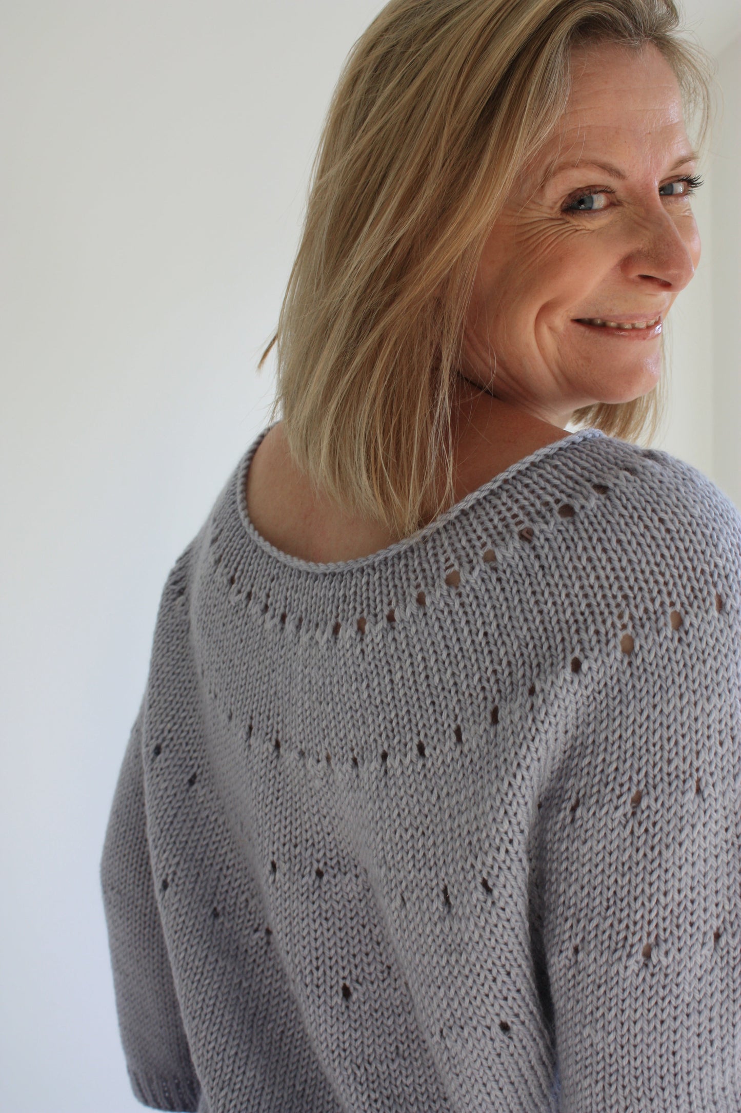 Easy Sweater Knitting Pattern - La Monnaie Blouse - King & Eye