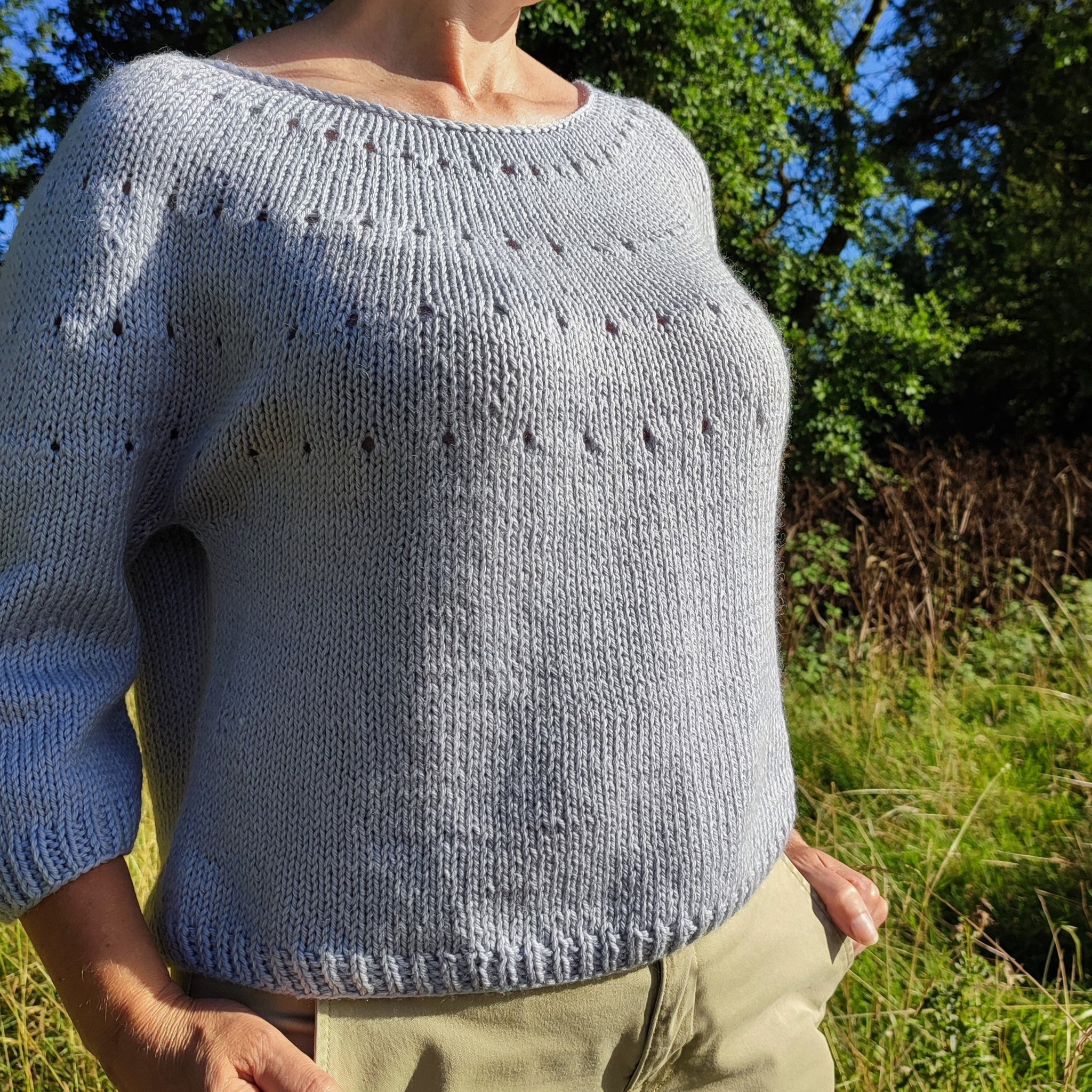 Lore - Knitted Button-On-Strap Blouse