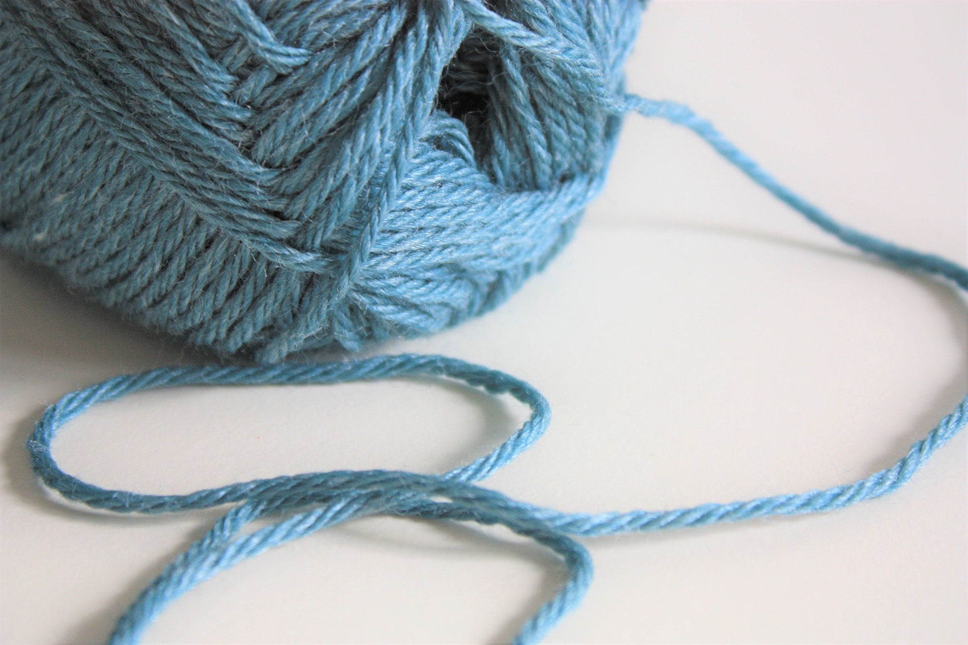 Ivory Aran/Worsted Weight Merino & Silk Knitting Wool Yarn - King & Eye