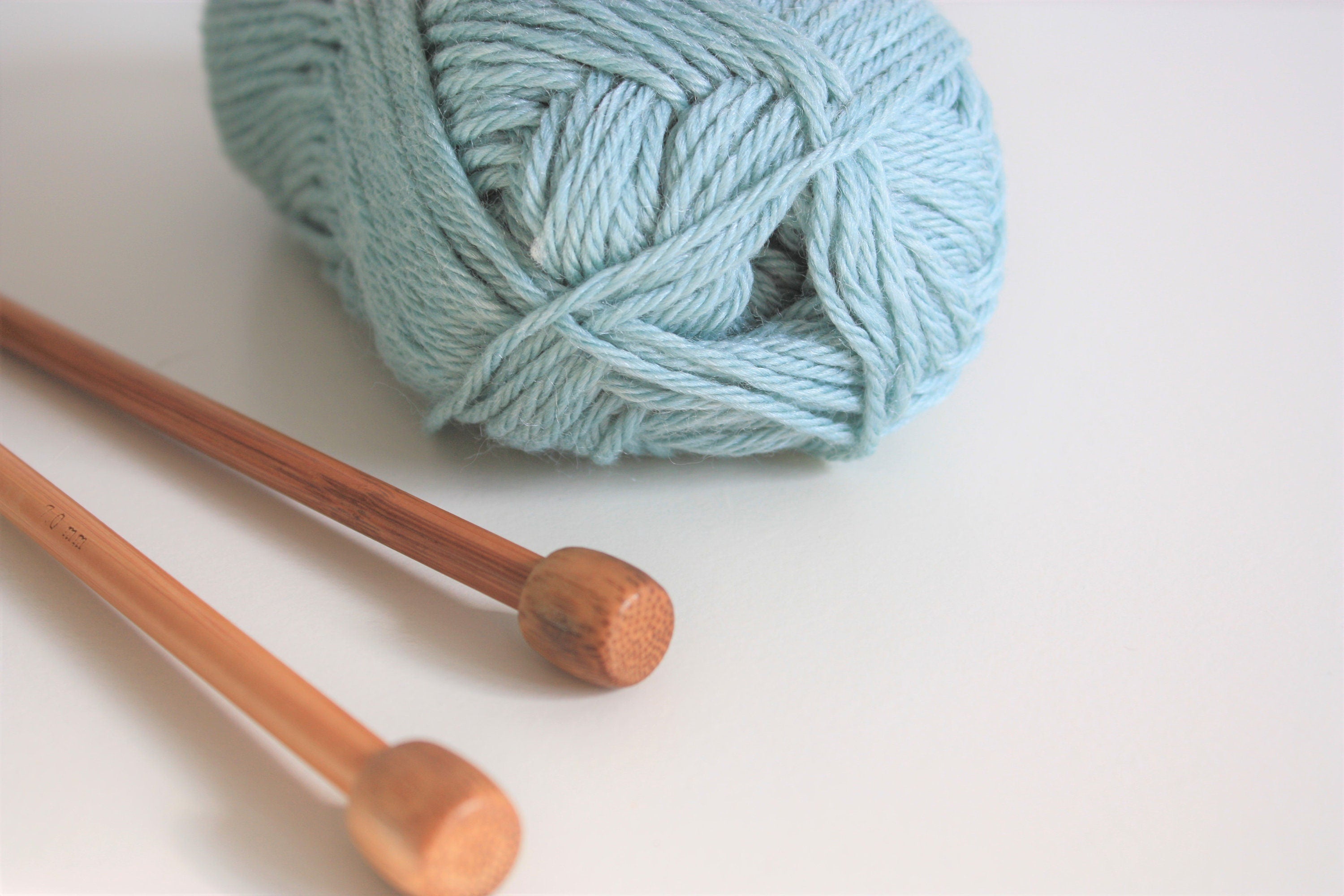 Ivory Aran/Worsted Weight Merino & Silk Knitting Wool Yarn