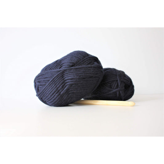 Worsted Weight Yarn, Aran Weight Wool, Merino Silk Yarn – King & Eye