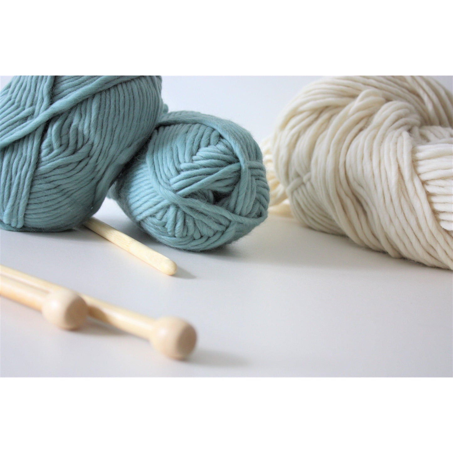 Super Chunky Merino Thick Knitting Yarn - Lilac Lavender - King & Eye