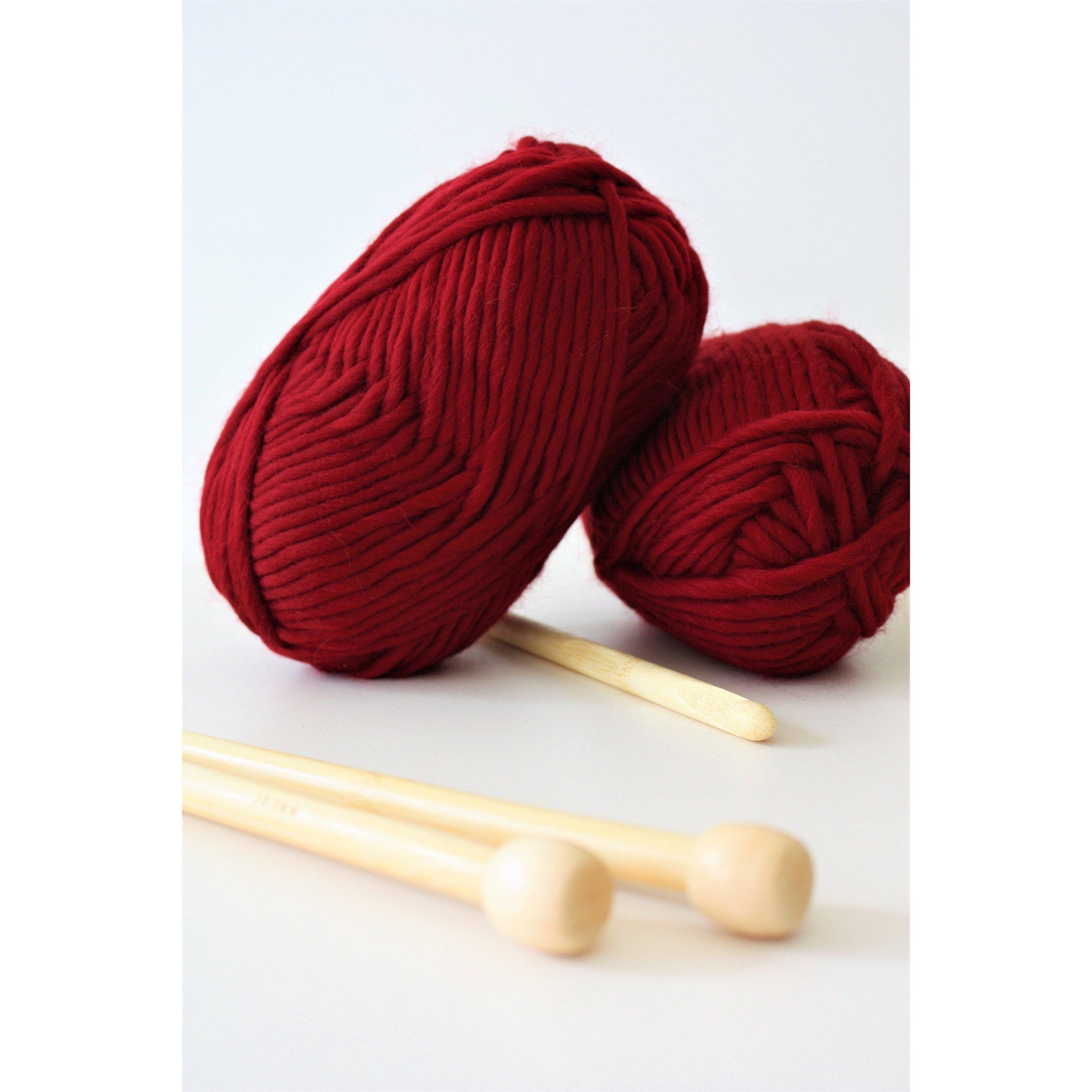 Chunky Knit Yarn, FREE SHIPPING, Merino Wool, Hand Knitting, Super